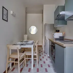 Joivy Mauri - Cosy Flats Near The Duomo Milan